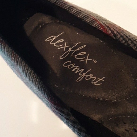 Dexflex Comfort gray/wine plaid wedge heels - Picture 6 of 7
